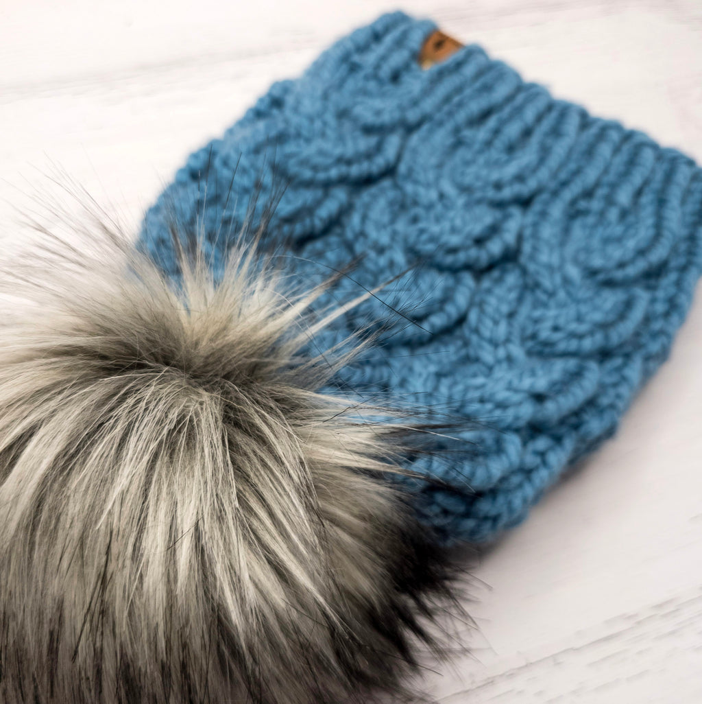 Classic Line Braided Cable Beanie (Cornflower) | Adult