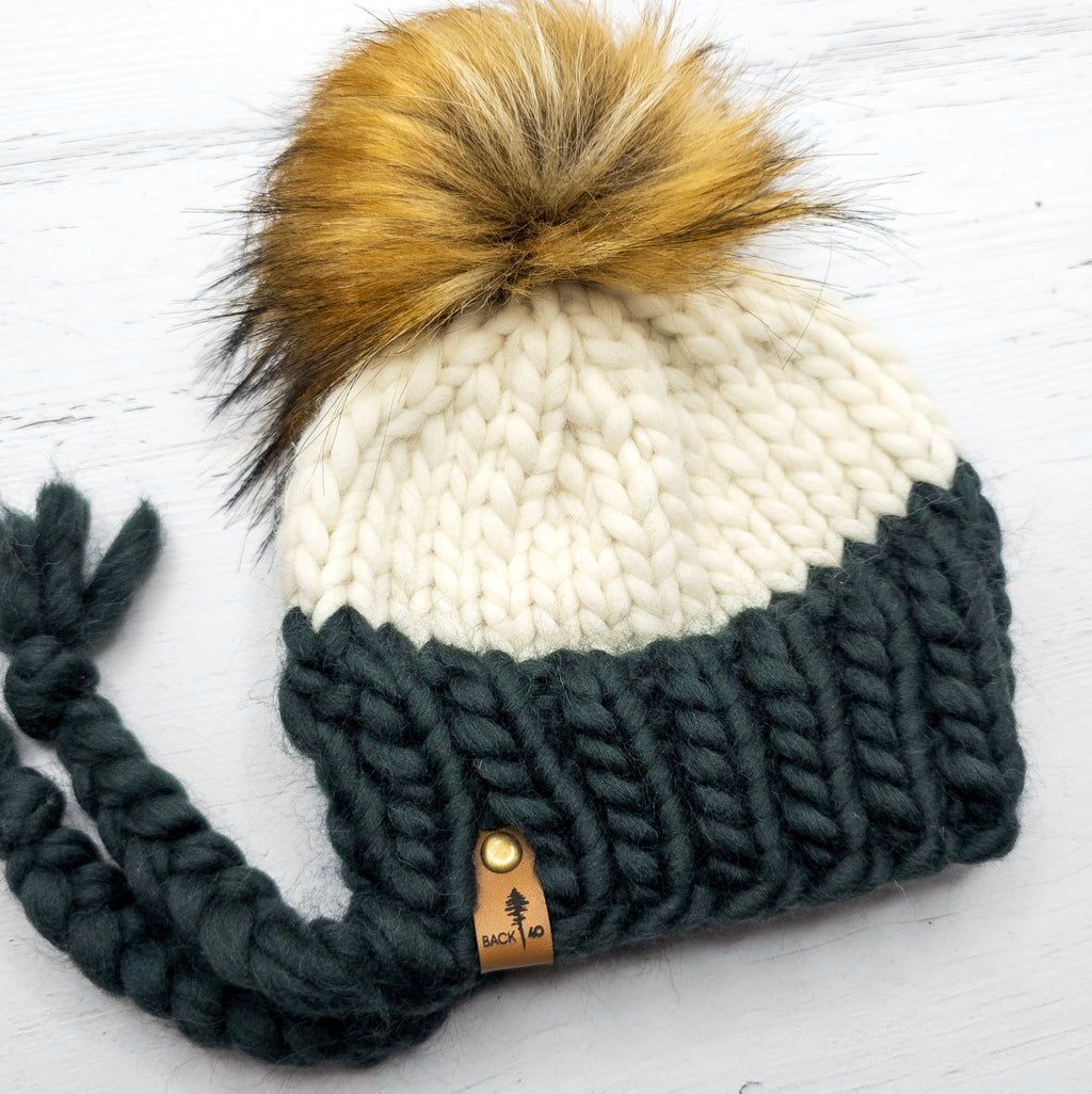 Luxe Line Bonnet (Ivory/Forest Green) | 0-3+ Months