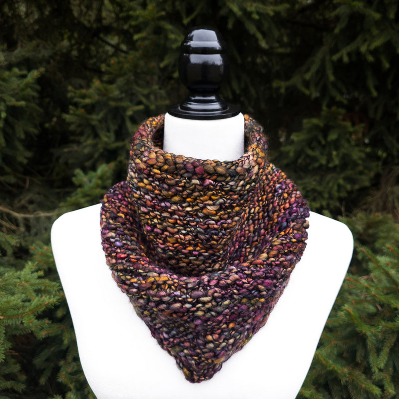 Luxe Line Bandana Cowl (Piedras)