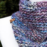 Luxe Line Bandana Cowl (Arapey)